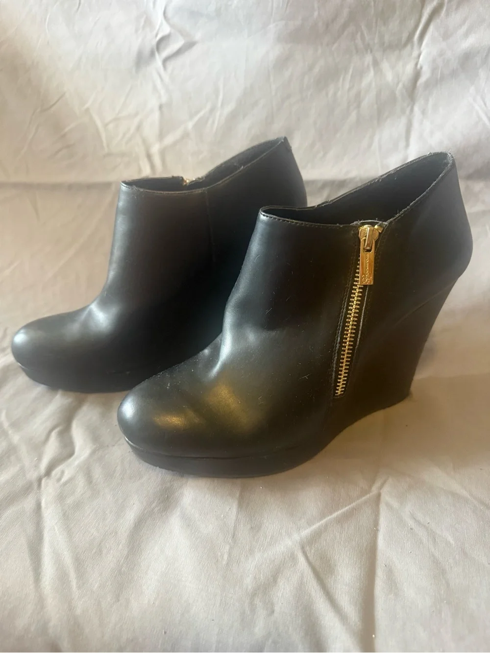 Jessica Simpson Carli style Black wedge booties - w’s 10M